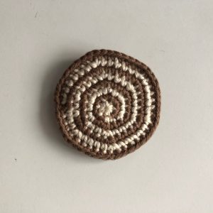 Plätzchen braun-beige-geschneckt